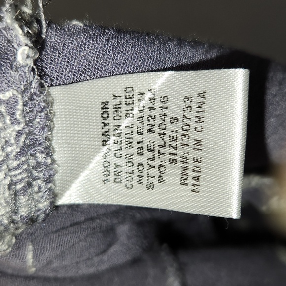 Altar'd-State Cool Grey White Floral Embroidered Bell Sleeve Cut-Out Back Mini S - Picture 13 of 16